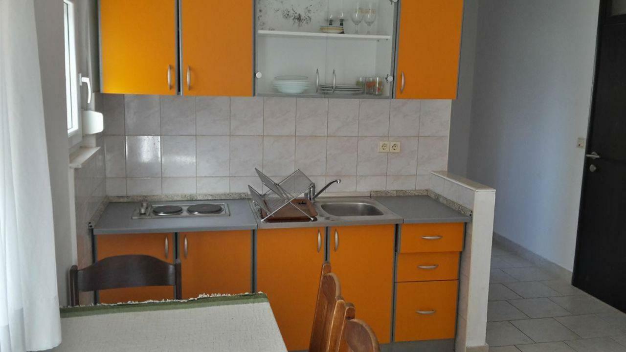 Apartments Luki Trogir Luaran gambar