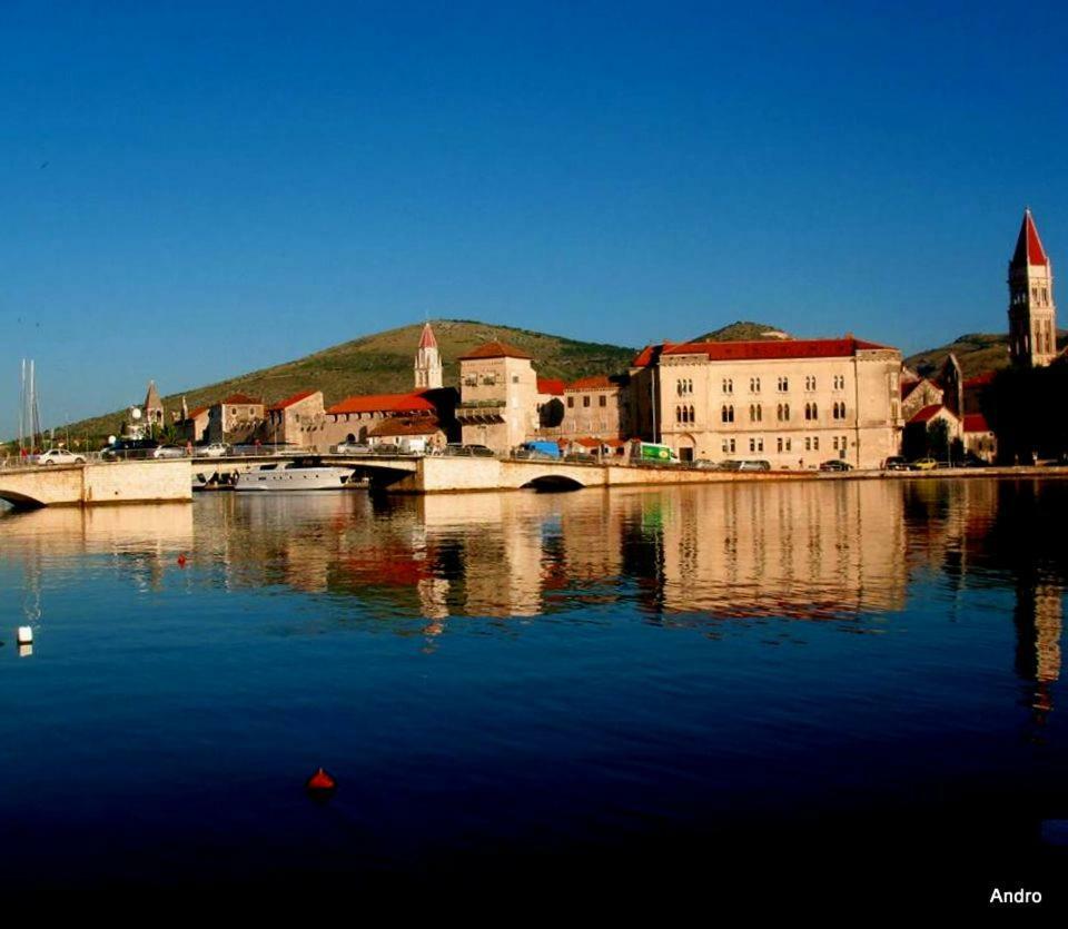 Apartments Luki Trogir Luaran gambar