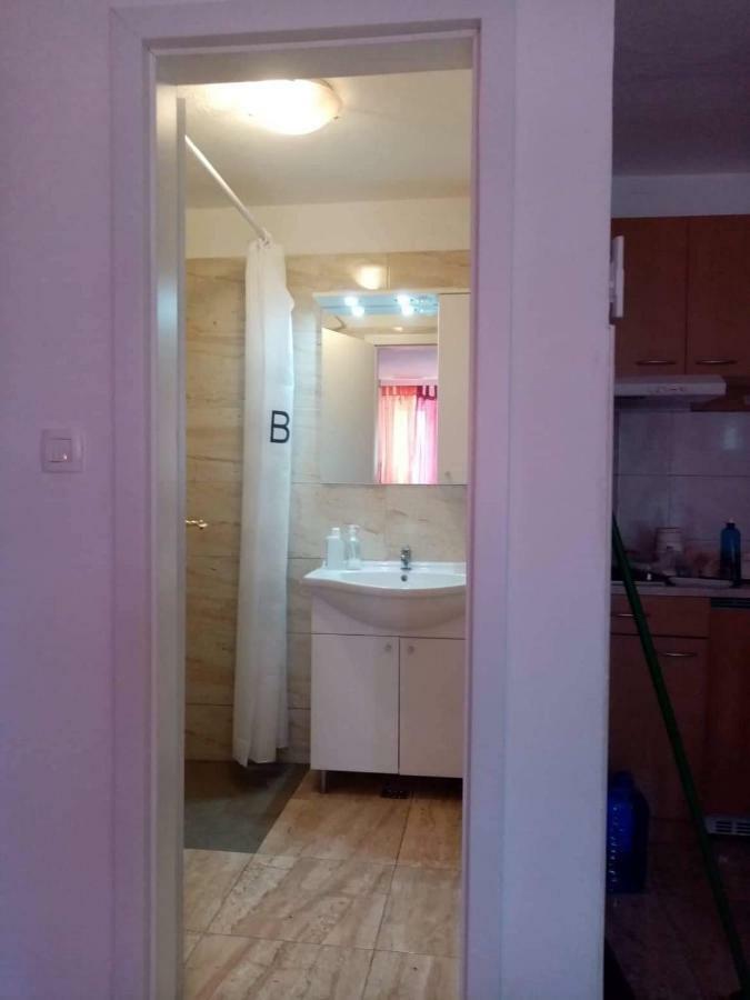 Apartments Luki Trogir Luaran gambar