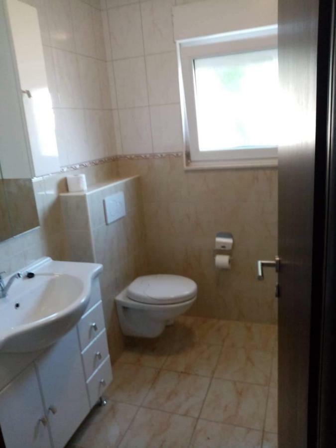 Apartments Luki Trogir Luaran gambar